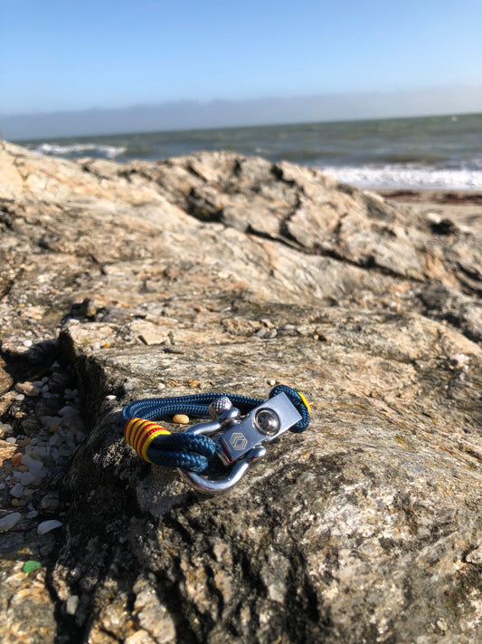 CAP 1 Bleu Pétrole, Rouge/Jaune